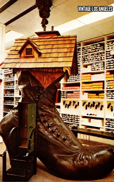 lood sex acts vintage shoe store